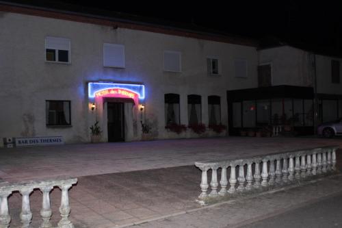 Hotel des Thermes : Hotel proche d'Arbecey