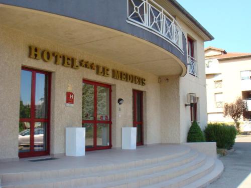 Le Médicis : Hotel proche de Saint-Désirat