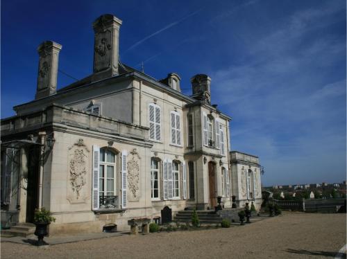 Château du Clos Mortier : Hebergement proche de Bar-le-Duc