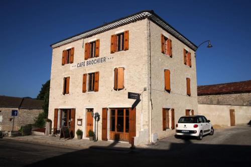 Café Brochier Hotel : Hotel proche de La Motte-Fanjas