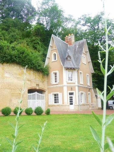 Maison Dans Le Parc Du Château : Hebergement proche de Veigné