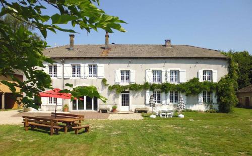 Le Faing Du Bray : Chambres d'hotes/B&B proche de Girmont-Val-d'Ajol