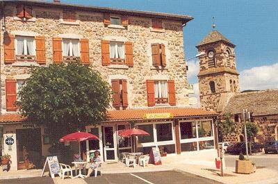 Logis Le Clair Logis : Hotel proche de Saint-Arcons-de-Barges