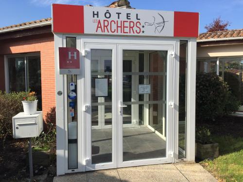 Hôtel Les Archers : Hotel proche de Chambretaud
