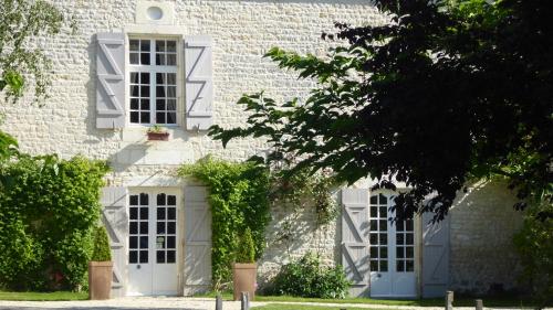 B&B Gagnepain La Riviere : Chambres d'hotes/B&B proche de Saint-Romain-de-Benet