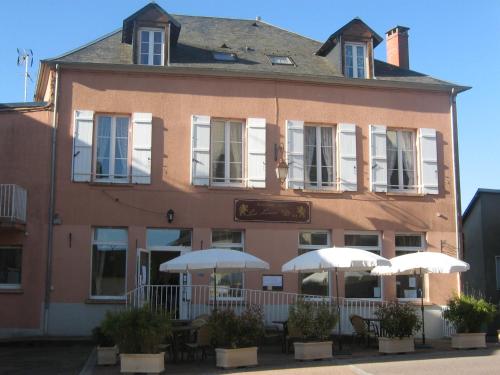 Le Lion D'or : Hotel proche de Champeau-en-Morvan