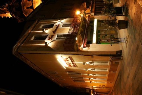Les Arcades : Hotel proche de Gaja-et-Villedieu