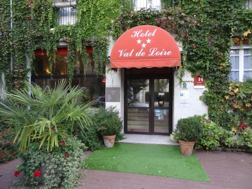 Hotel Val De Loire : Hotel proche de Saché