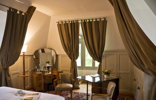 Abbaye Des Vaux De Cernay : Hotel proche de Rochefort-en-Yvelines