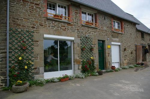 Marie France 's home : Chambres d'hotes/B&B proche de Saint-Brice-en-Coglès