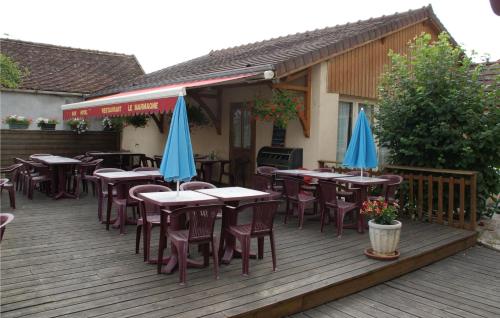 Le Marmagne : Hotel proche de Villeneuve-sous-Charigny
