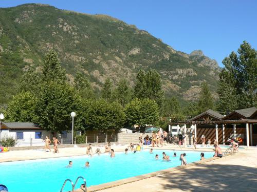 Chalets d'Orlu : Hebergement proche de L'Hospitalet-près-l'Andorre