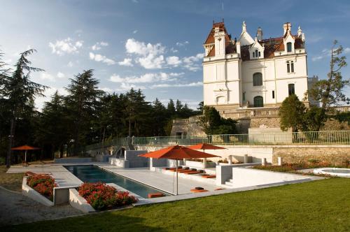 B&B Château Valmy - Les Collectionneurs : Chambres d'hotes/B&B proche d'Argelès-sur-Mer