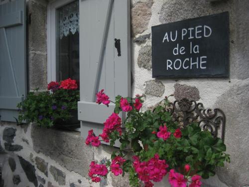 Au Pied de la Roche : Appartement proche de Saint-Julien-du-Pinet