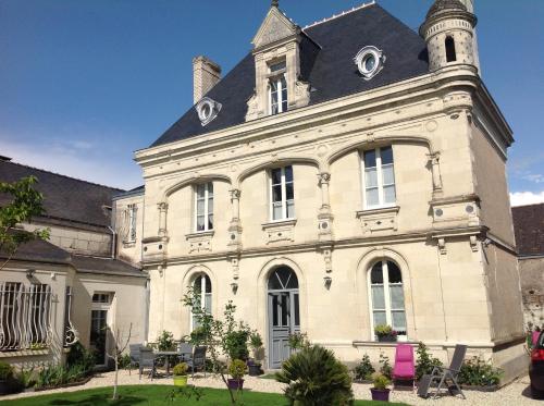 La Petite Echauguette : Chambres d'hotes/B&B proche de Chaumont-d'Anjou