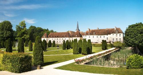 Château de Gilly : Hotel proche de Tart-l'Abbaye
