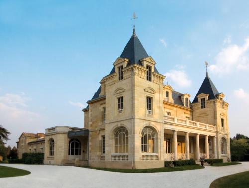 Château de Léognan : Chambres d'hotes/B&B proche de Saint-Selve