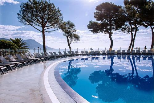 Hôtel Vacances Bleues Delcloy : Hotel proche de Beaulieu-sur-Mer