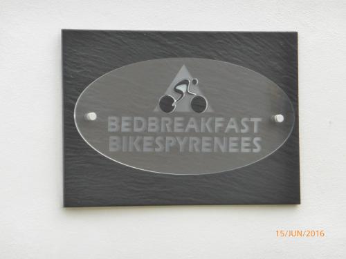 Bedbreakfastbikespyrenees : Chambres d'hotes/B&B proche de Bézac