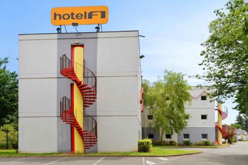 HotelF1 Moulins Sud : Hotel proche d'Autry-Issards
