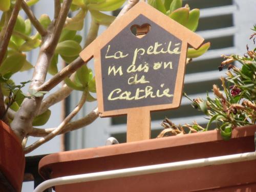 Petit Grenier Douillet De Cathie : Chambres d'hotes/B&B proche de Châteauneuf-du-Pape