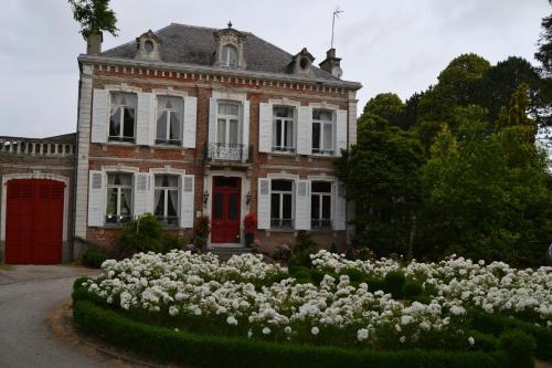 Le Manoir de Bonningues les Ardres : Chambres d'hotes/B&B proche de Saint-Martin-au-Laërt