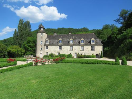 Château de Gaubert : Chambres d'hotes/B&B proche de Villac
