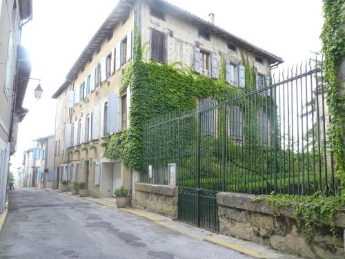 Maison d'Hôte Rey : Hebergement proche de Viviers-lès-Montagnes