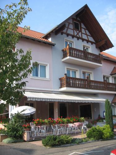 Hôtel-Restaurant Oberlé : Hotel proche de Geudertheim