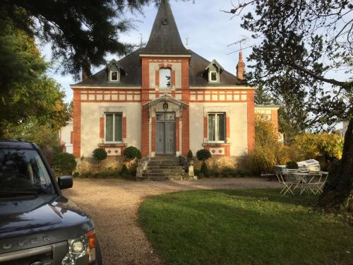 Villa 16 : Chambres d'hotes/B&B proche d'Argenton-sur-Creuse