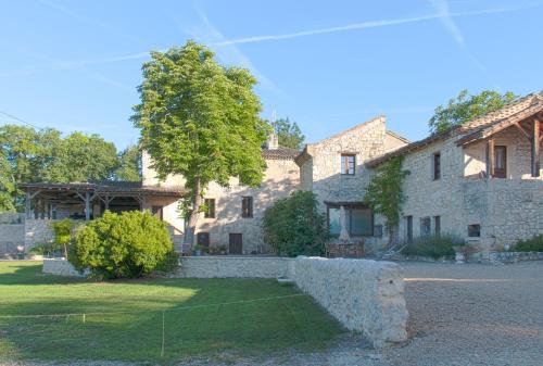 Maison D'hôtes De La Boissière : Chambres d'hotes/B&B proche de Castelnau-de-Montmiral