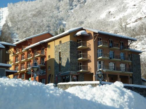 Résidence Néméa Les Grands Ax : Hebergement proche de L'Hospitalet-près-l'Andorre