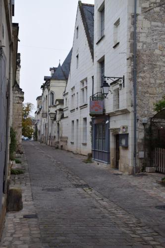 Au Relais Saint Maurice : Chambres d'hotes/B&B proche de Seuilly