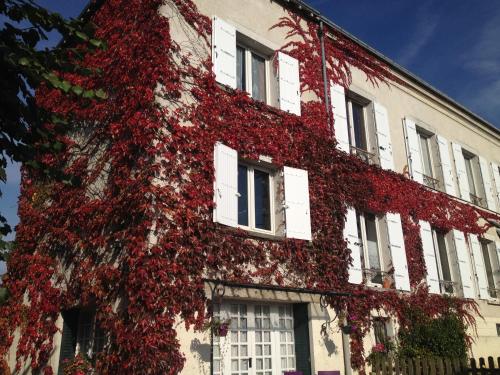 Chambres d'hôtes Les Magnolias : Chambres d'hotes/B&B proche d'Auvers-Saint-Georges