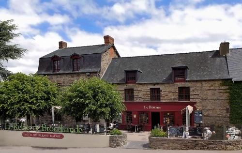 Logis Hotel, restaurant et spa Le Relais De Broceliande : Hotel proche de Maxent