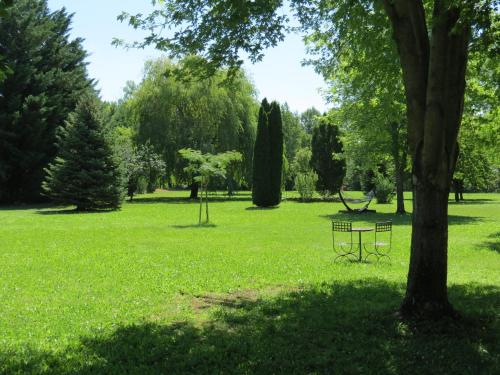 Le Gîte du Jardin : Chambres d'hotes/B&B proche de Monêtier-Allemont