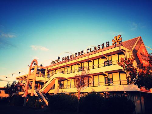Premiere Classe Carcassonne : Hotel proche de Villesèquelande