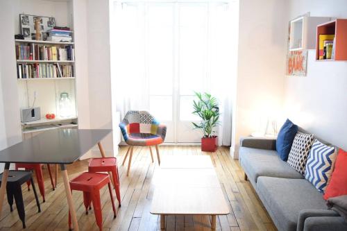 Appartement Design Apartment in Batignolles