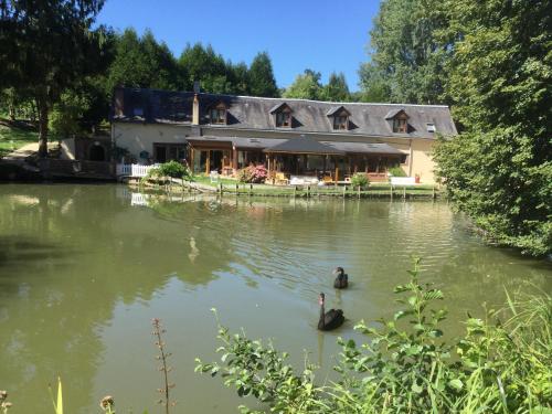 Le Moulin Calme : Chambres d'hotes/B&B proche de La Bruère-sur-Loir