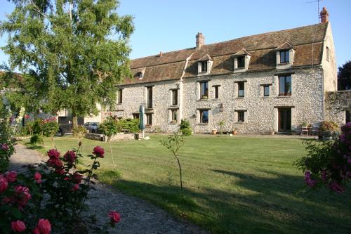 La Fauconnerie Du Roy : Chambres d'hotes/B&B proche de Neauphle-le-Château