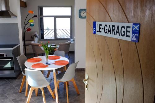 Appart'hôtel Le Garage : Appartement proche de Les Infournas