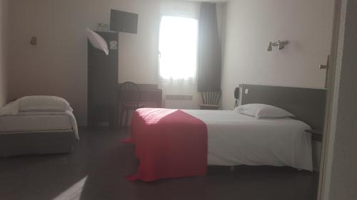Relax Hotel : Hotel proche de Nurieux-Volognat