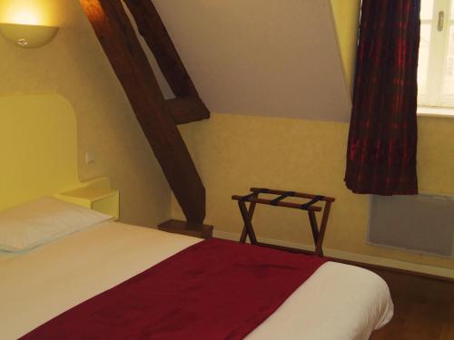 Hôtel La Reconce : Hotel proche de Semur-en-Brionnais