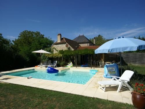 Maison De Vacances - Alvignac-Les-Eaux 1 : Hebergement proche de Couzou
