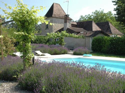 Maison De Vacances - Eyliac : Hebergement proche de Milhac-d'Auberoche