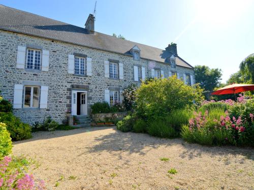 Holiday home L'Amelinerie : Hebergement proche de Trelly
