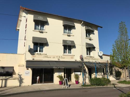 Hôtel Bellevue : Hotel proche de Marigny-lès-Reullée
