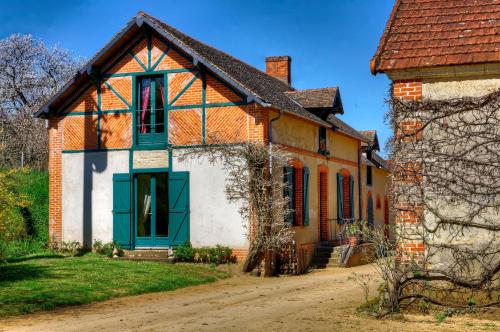 Cottages de Château de Vaux : Hebergement proche de Savigné-l'Évêque