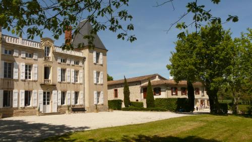 Château de la Bousquetarie : Hebergement proche de Saint-Germain-des-Prés