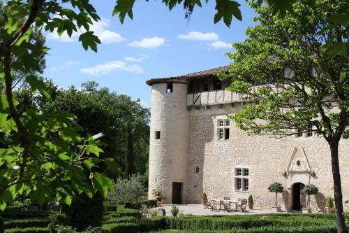 Château de Mayragues : Chambres d'hotes/B&B proche de Castelnau-de-Montmiral